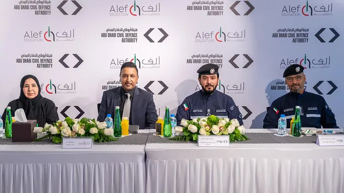 بالتعاون مع منصة «ألف للتعليم» هيئة أبوظبي للدفاع المدني تُطلق المرحلة الثانية من مشروع التوعية التعليمية «بادر» لتعزيز السلامة في المدارس