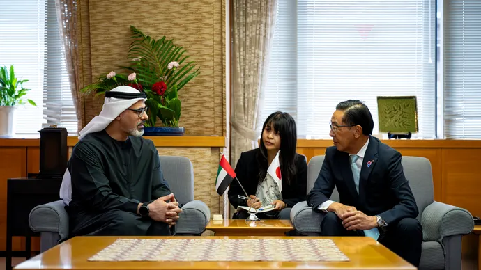 ولي عهد أبوظبي يلتقي حاكم محافظة كيوتو