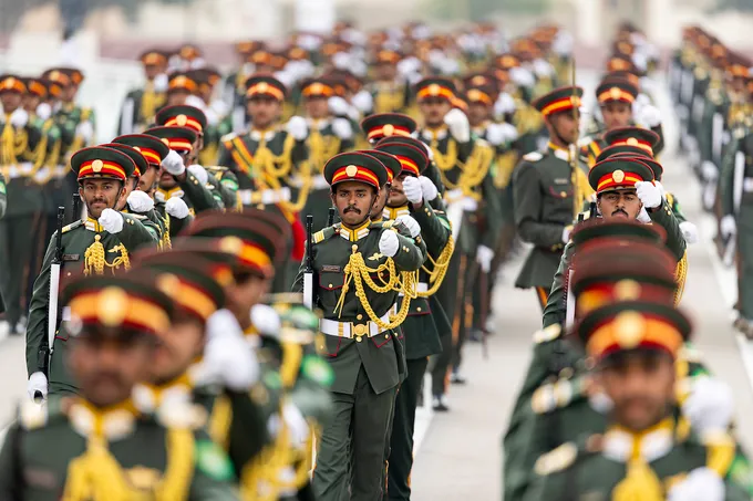 UAE President attends graduation ceremony of 50th cohort and first university-level cohort of cadet officers at Zayed II Military College in Al Ain Region