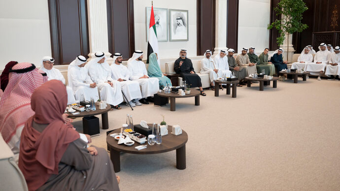 Khaled bin Mohamed bin Zayed receives delegation from Family Business Council - Gulf
