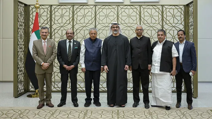 خالد بن محمد بن زايد يلتقي كبير وزراء ولاية كيرلا