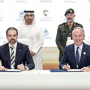 أكاديمية ربدان توقع اتفاقية تعاون مع "الإنتربول" لتطوير معايير تدريب في مجال إنفاذ القانون