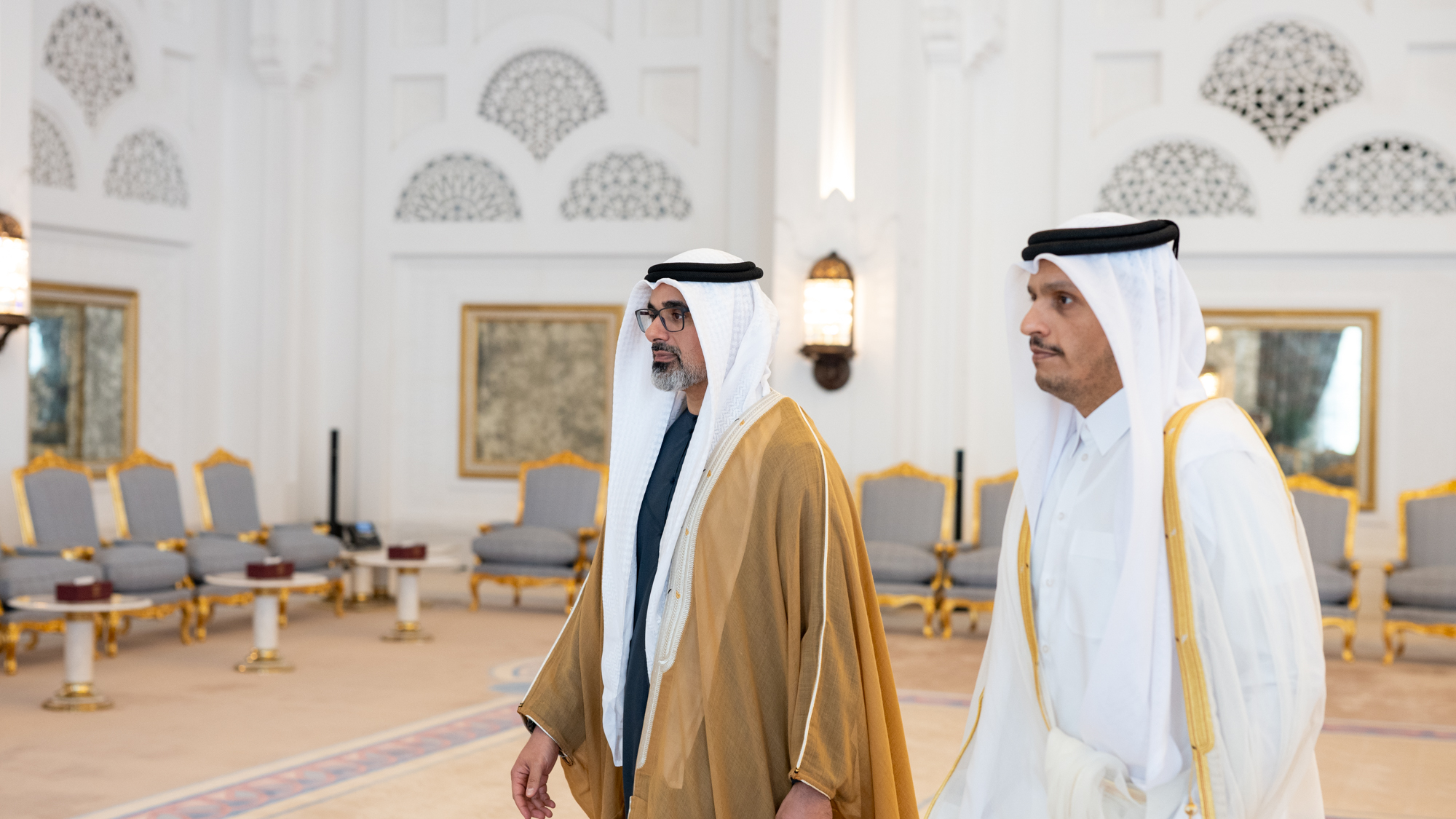 Crown Prince of Abu Dhabi meets Prime Minister of Qatar